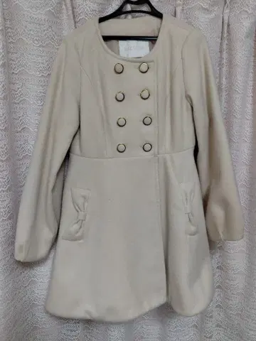 LIZLISA 핑크 베이지 더블 버튼 코트