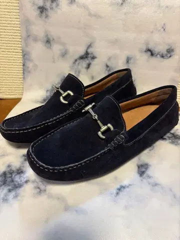 [ 새상품급 ] ELLE 네이비 스웨이드 모카신 로퍼