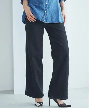 [ 미사용 ] SOMETHING LISA 세미 와이드 데님 일본제