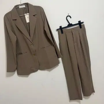 [ 상하의 셋업 ] 깔끔한 테일러드 자켓 & 테이퍼드 팬츠 스타일