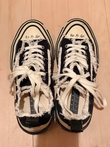 XVESSEL 스니커즈