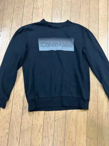 캘빈 클라인 맨투맨 블랙