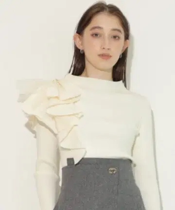 아지메 리본 프릴 니트