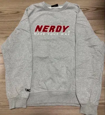 NERDY 그레이 맨투맨 트레이닝복