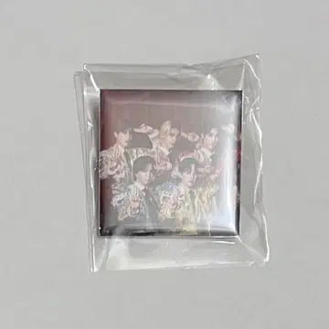 M!LK 캔뱃지 캔뱃지 너무 좋아서 멸