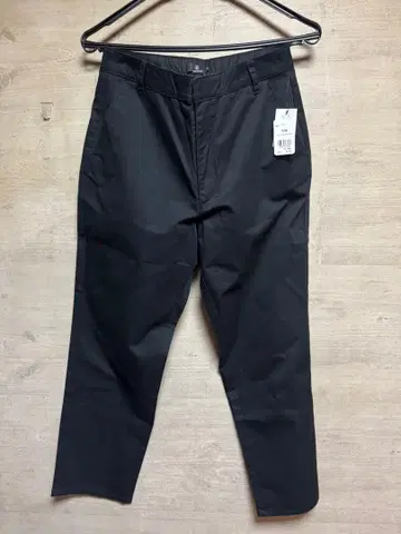 [택 포함 새상품] VOLCOM 블랙 이지 팬츠 사이즈 29