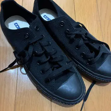미사용 새상품 컨버스 블랙 스니커즈 24cm