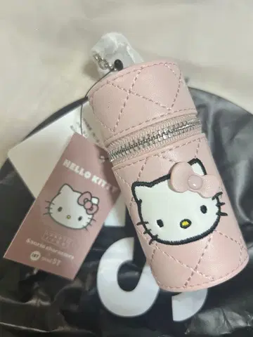 LOWRYS FARM 헬로키티 립 케이스