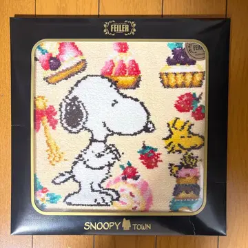 [ 미개봉 새상품 ] FEILER 페이러 손수건 스누피 파티스리