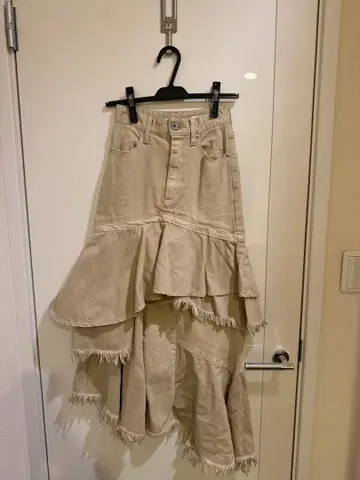 un3d 데님 베이지 프릴 스커트