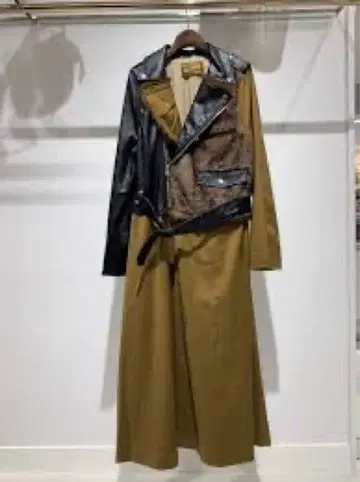 LABELLEETUDE 가죽과 퍼 코트