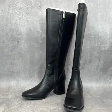 [ 미사용 새상품 ] 롱 부츠 힐 블랙 가죽 지퍼 부착 22.5