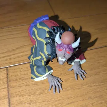 귀멸의 칼날. 한텐구 피규어입니다,