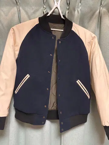 바시티 자켓 네이비 베이지