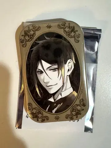 흑집사 Black Label 트레이딩 캔뱃지 Rich Black