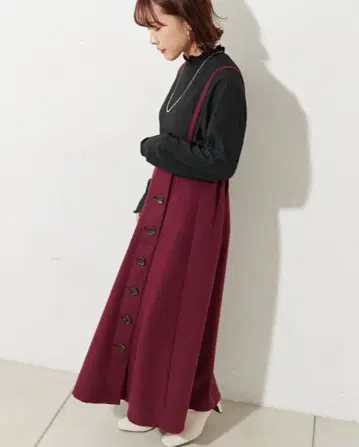 새상품 Discoat 어깨끈 포함 플레어 스커트 퍼플 디스코트