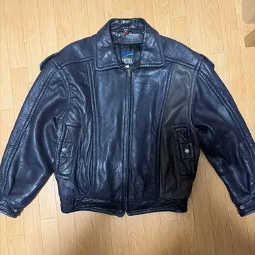 ROBERT COMSTOCK 블랙 가죽 자켓 M 사이즈