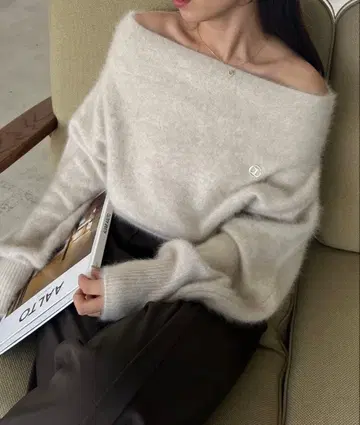 카프리슈 레마쥬 FOX 캐시미어 돌먼 니트 에크루