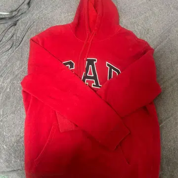 GAP 빨간색 후드티 프론트 포켓 부착