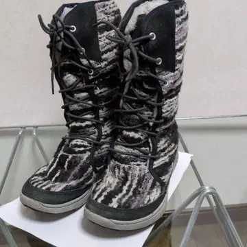 MERRELL 스트라이프 패턴 롱 부츠 (여성용)