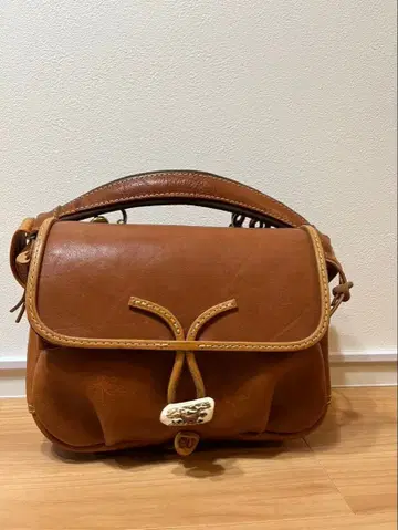 [ 가격 인하 중 ] HERZ 헬츠 메신저 백 W-3 S 사이즈