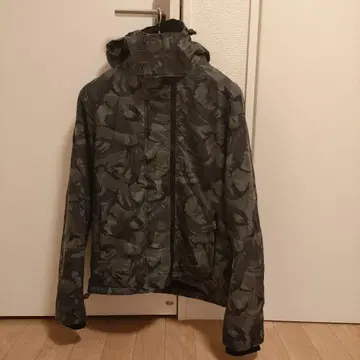 Superdry/Arctic windcheater 카모 패턴 마운틴 파카