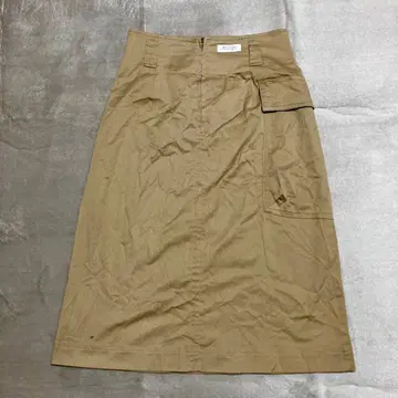 [제트 로스앤젤레스] 타이트 스커트 사이즈 4 베이지 큰 포켓 부착