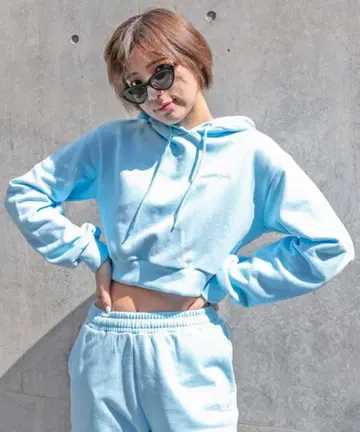 atmos pink 셋업 블루