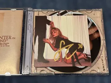 Sabrina Carpenter 맨즈 베스트 프렌드 사인 포함