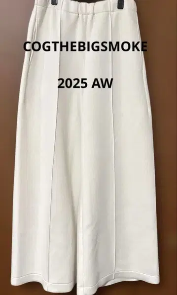 COGTHEBIGSMOKE 미사용 새상품 와이드 팬츠