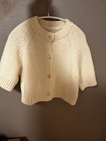 [ 미사용 ] ounce 아이보리 숏 기장 니트 가디건