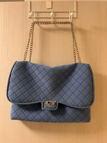 Leghila 블루 퀼팅 숄더백