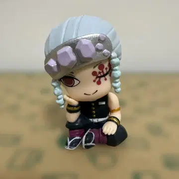 귀멸의 칼날 우즈이 텐겐 어깨 쿵 피규어