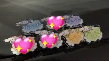 =LOVE 시나모롤 아크릴 네임 배지