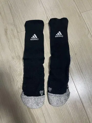 adidas yeezy 삭스 아디다스 삭스