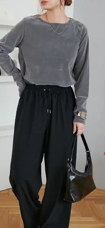 플로키 메쉬 롱 슬리브