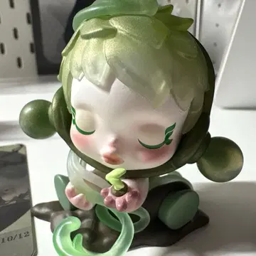 POPMART SKULLPANDA 정원 앞 묵고 The Spring