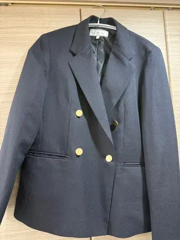 테일러드 자켓 네이비 로페피크닉