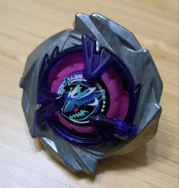 샤크스케일 4-50UF 베이블레이드 X