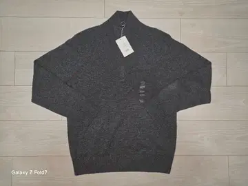 [새상품] 유니클로 캐시미어 하프 지퍼 스웨터