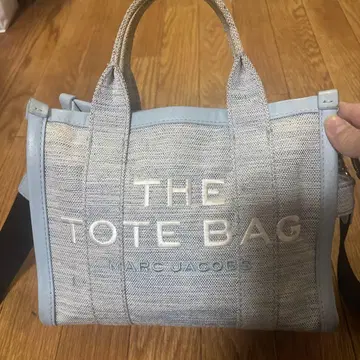 MARC JACOBS 더 토트백