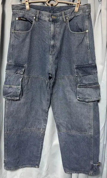 FUBU 배기 카고 38