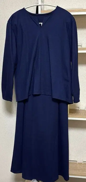 네이비 긴팔 셋업 스커트