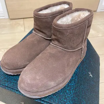 EMU 브라운 어그 부츠