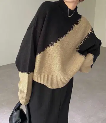 새상품급 카프리슈 레마쥬 바이컬러 니트