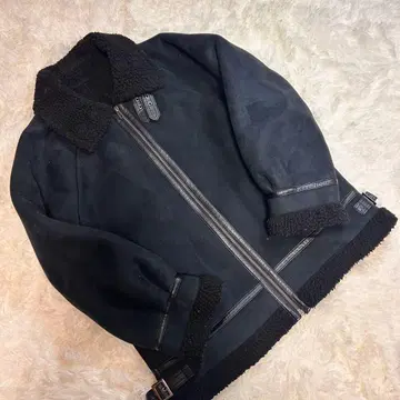 GRL 블랙 스웨이드 무스탕 코트