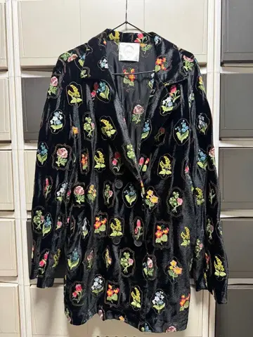 벨로아 자수 자켓