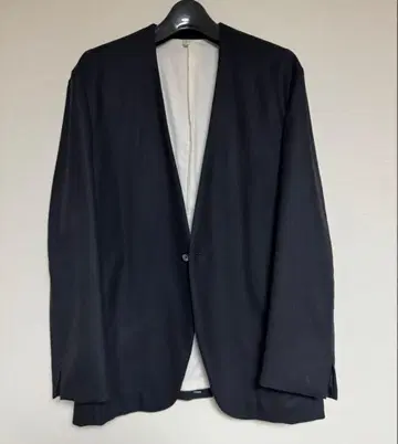 MB 하이엔드 비슈 울 클래식 노카라 자켓