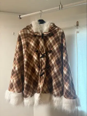 LIZLISA 체크 무늬 판초