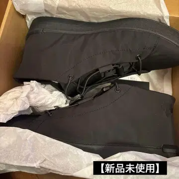 [ 미사용 새상품 ] DESCENTE 방수 블랙 스니커즈